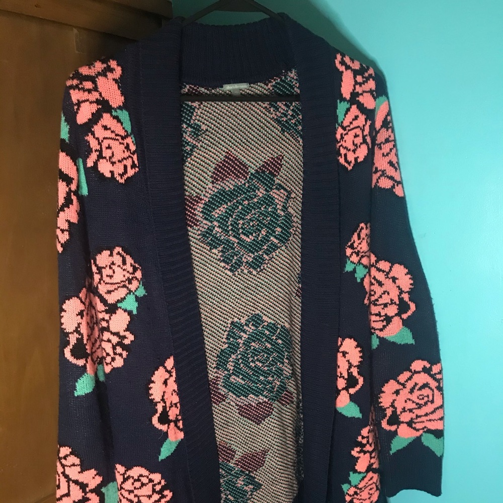 ⭐️Charlotte Russe long sleeve rose printed cardigan
